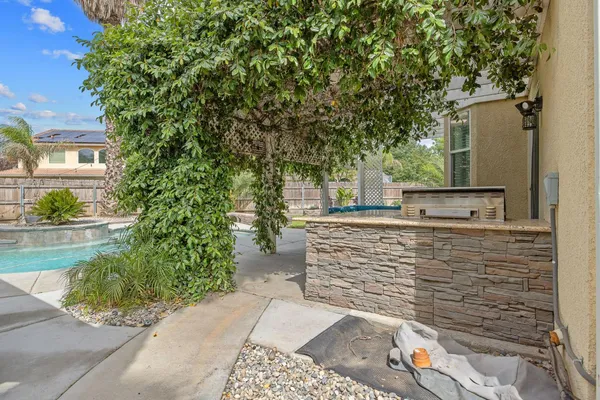 $597,000 | 1077 Paradise Drive, Lemoore, CA 93245