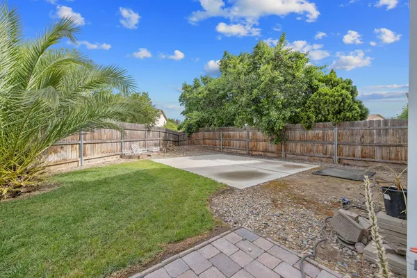 $597,000 | 1077 Paradise Drive, Lemoore, CA 93245