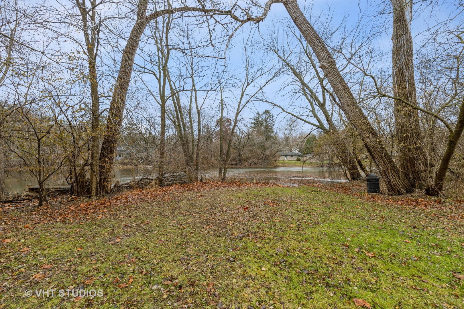 103 Beach Drive Algonquin, IL 60102 - Photo 7 of 21 a view of open space with a garden