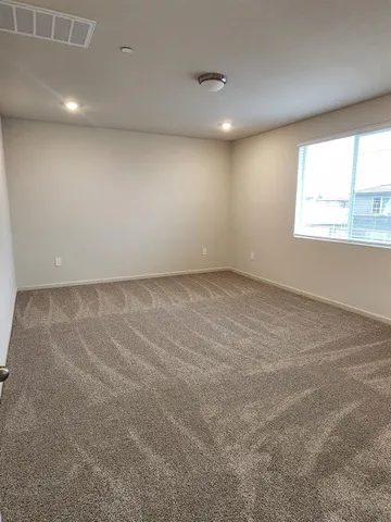 a bathroom with bathtub