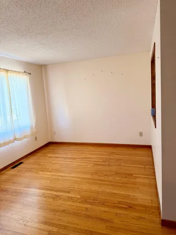 $265,000 | 4463 Cinnamon Ridge Circle, Eagan, MN 55122