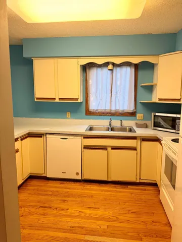 $265,000 | 4463 Cinnamon Ridge Circle, Eagan, MN 55122