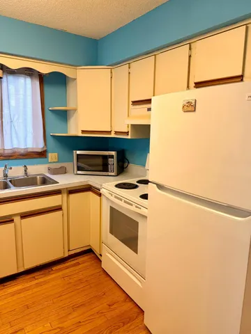 $265,000 | 4463 Cinnamon Ridge Circle, Eagan, MN 55122