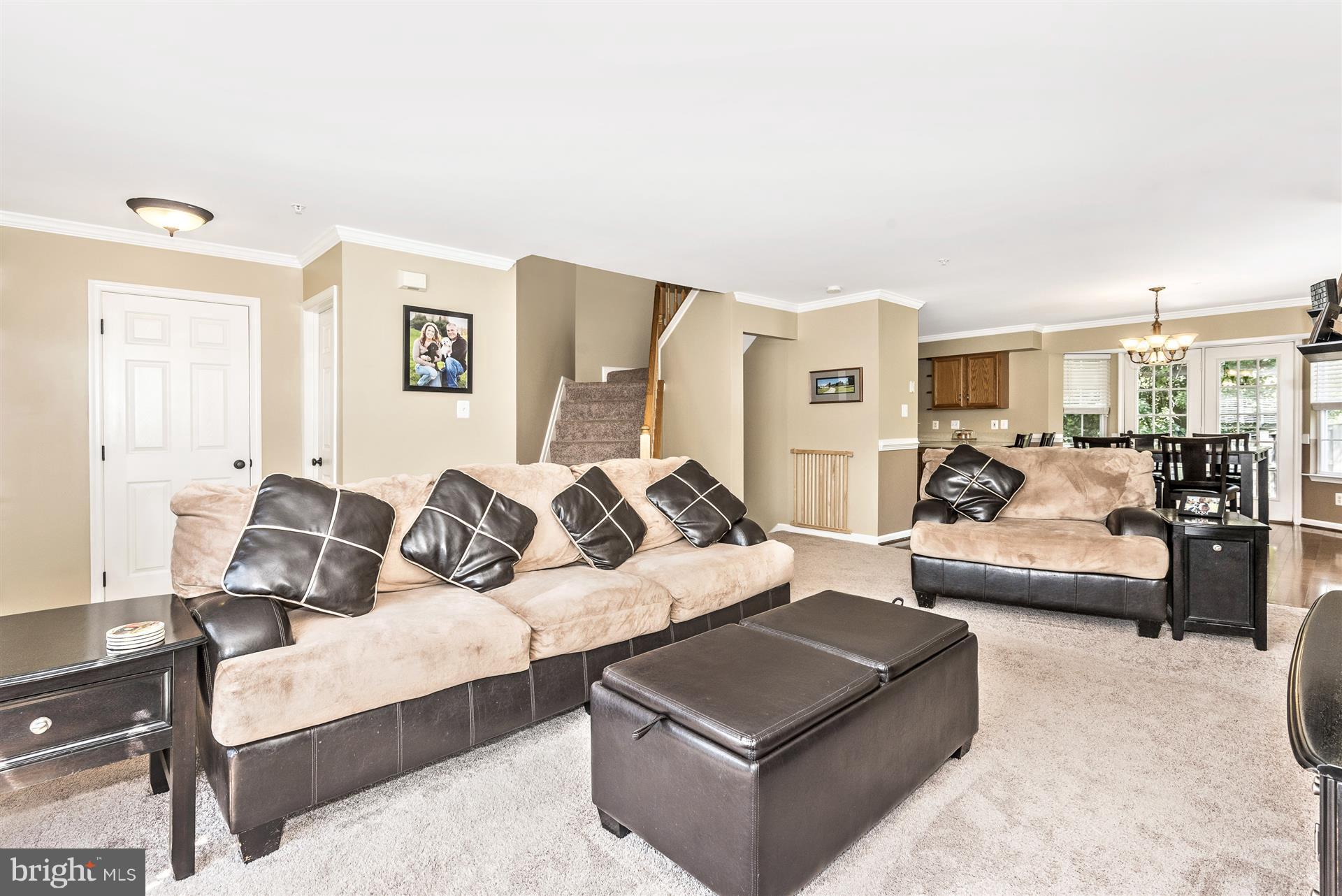 6101 Pine Ridge Terrace Frederick, MD 21701 - Photo 2 of 29 Living Room