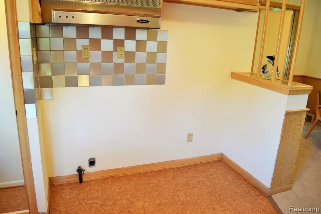 11239 Canal Road Sterling Heights, MI 48314 - Photo 3 of 14 11239 Canal Sterling Heights, MI 48314 3.jpg