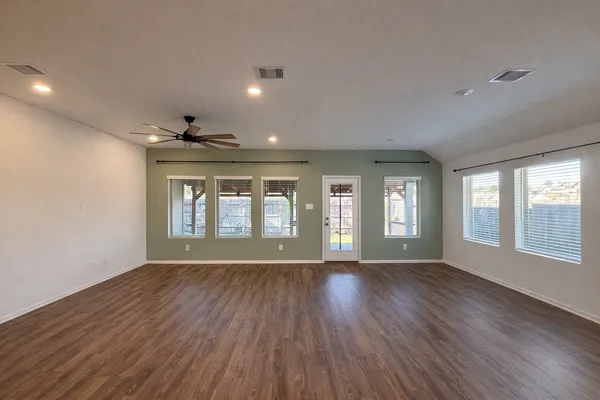 $2,250 | 3105 Catalonion Court, Conroe, TX 77301