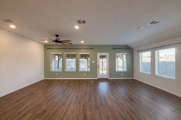 $2,250 | 3105 Catalonion Court, Conroe, TX 77301