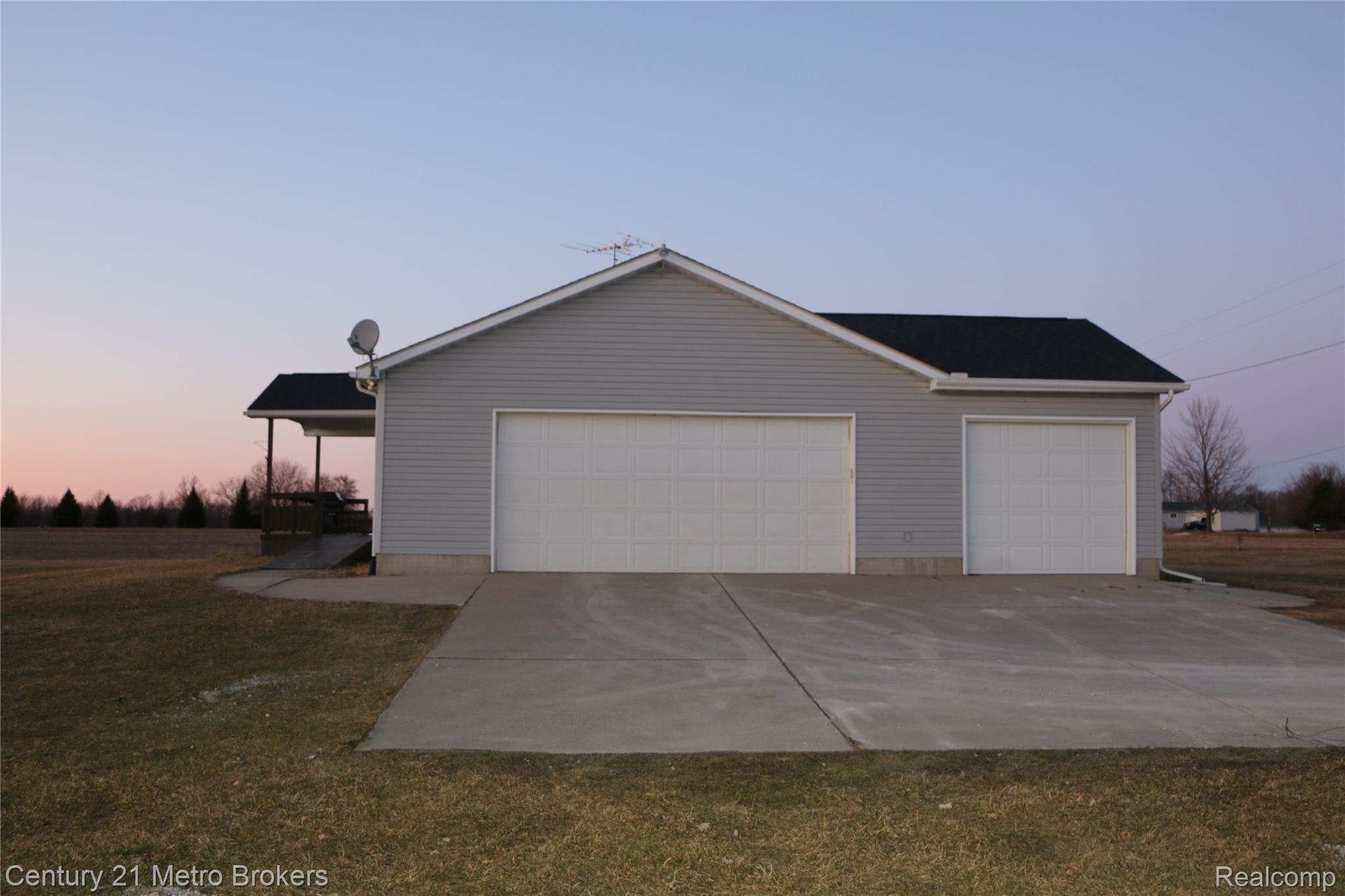 13205 North Irish Road Millington, MI 48746 - Photo 15 of 20 Garage View.JPG