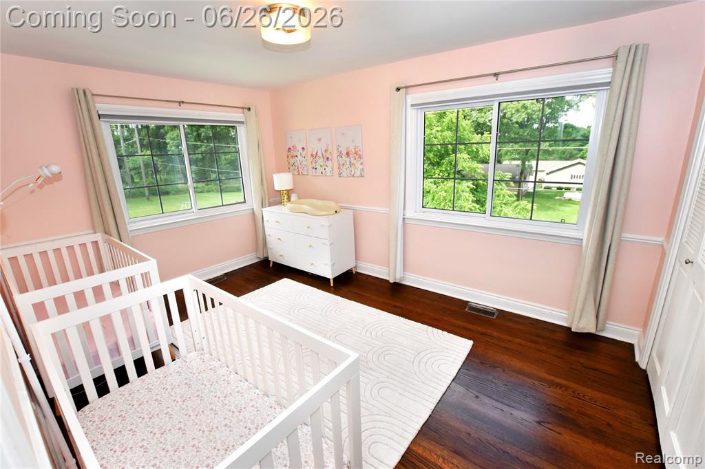 9497 Ellis Road Clarkston, MI 48348 - Photo 11 of 25