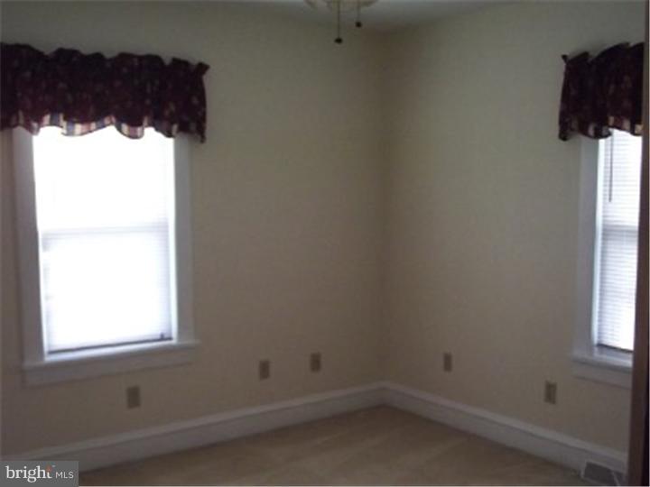 3 Michigan Road Pennsville, NJ 08070 - Photo 6 of 9 Bedroom