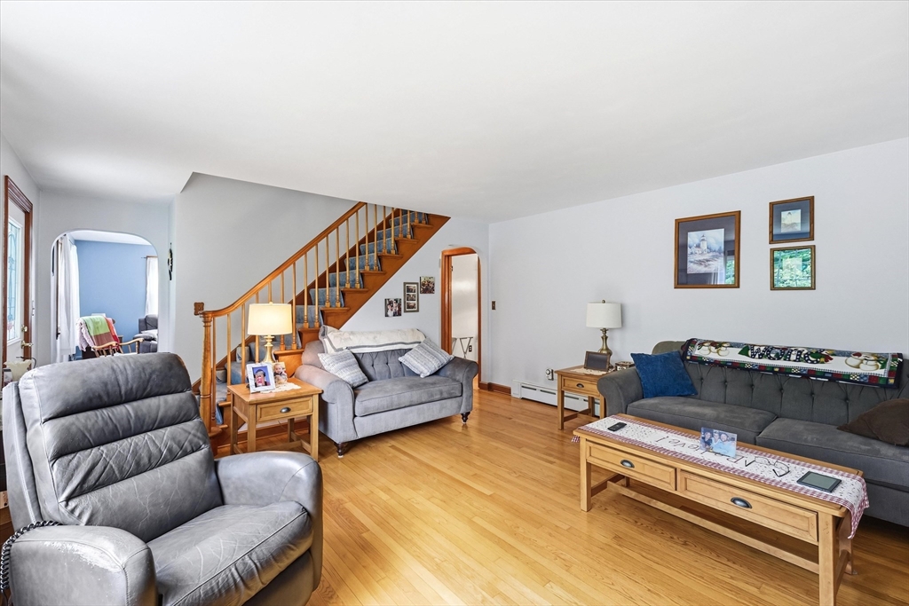 177 Whitaker Road Westfield, MA 01085 - Photo 9 of 41 Gallery Image 9