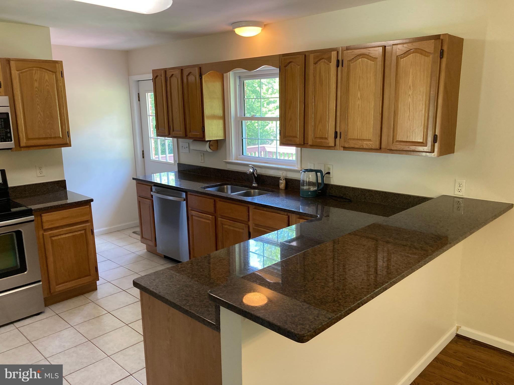 2412 Fairground Road Maidens, VA 23102 - Photo 15 of 44