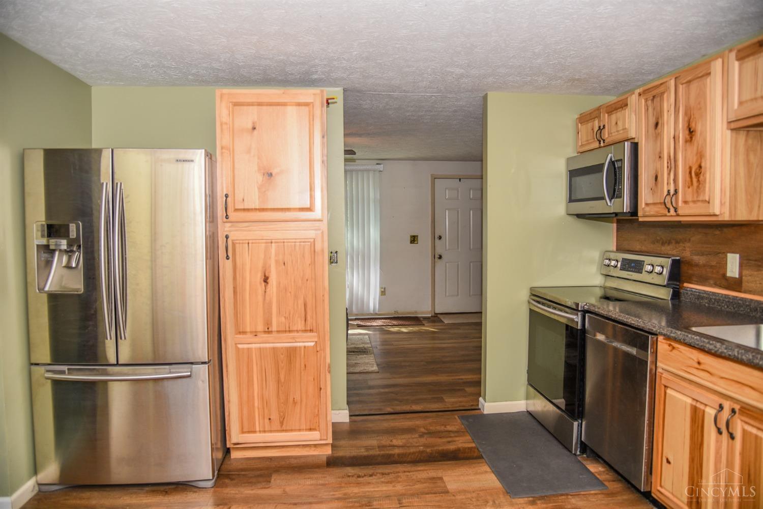 5879 Wade Road Milford, OH 45150 - Photo 6 of 13 Gallery Image 6