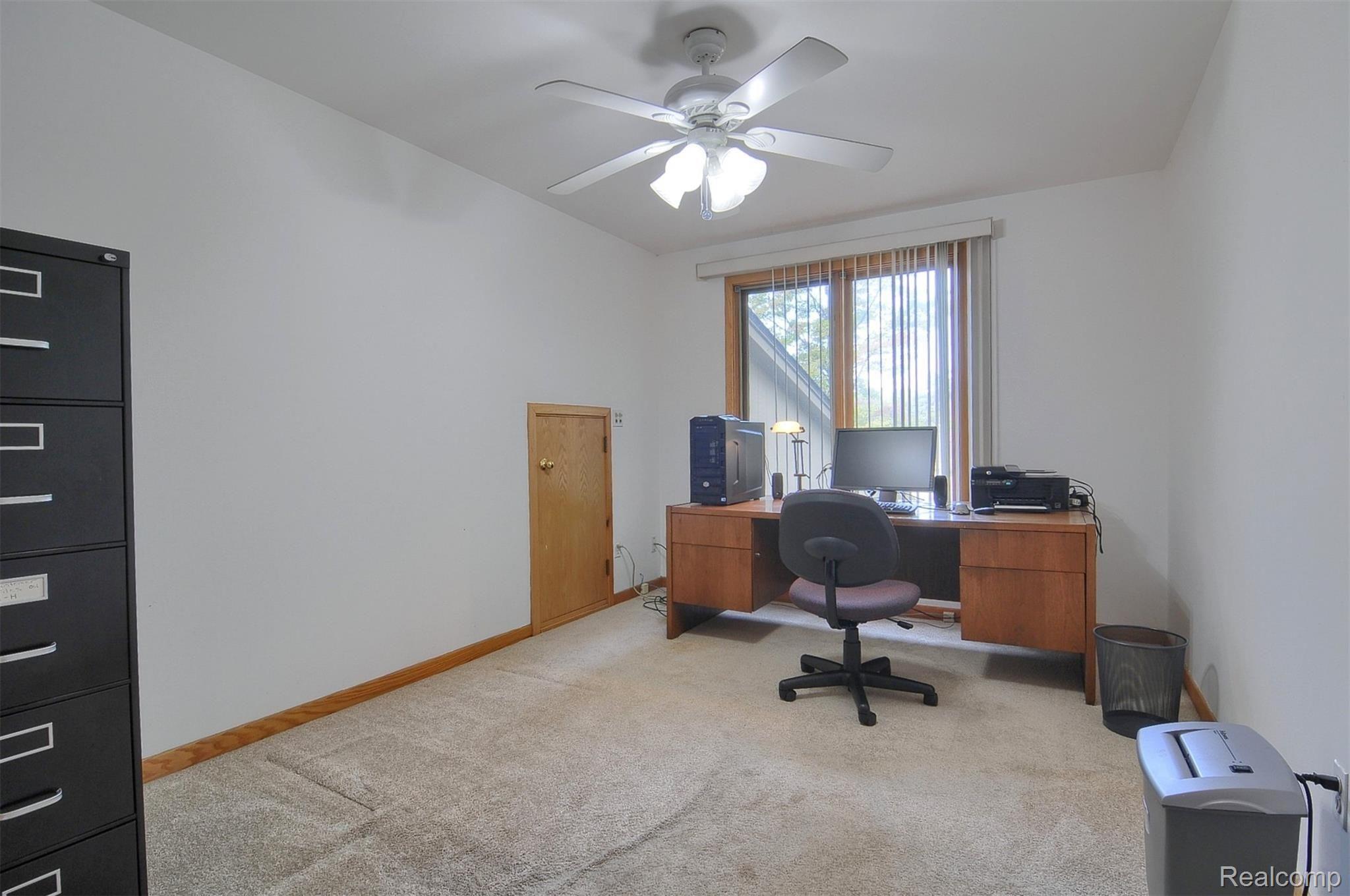 1923 Independence Court Rochester, MI 48306 - Photo 27 of 43 28-3rd Bedroom.jpg