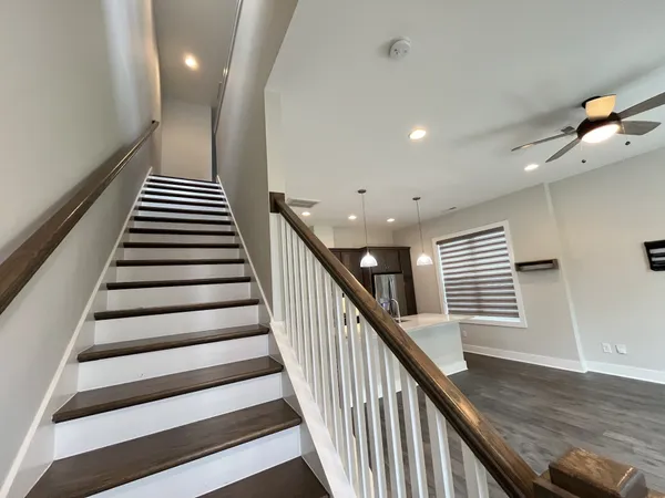 a view of entryway and hall