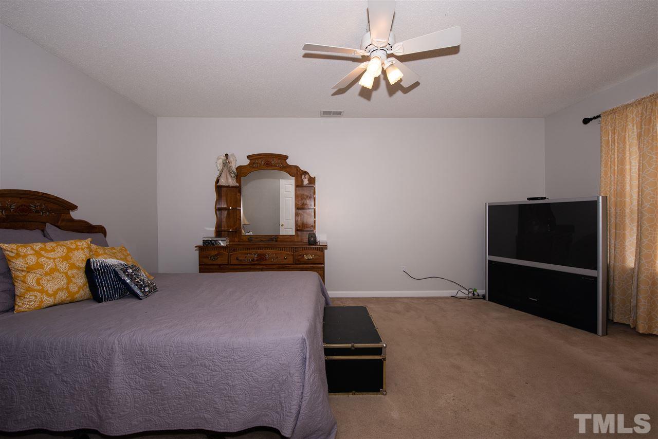 3213 Marshlane Way Raleigh, NC 27610 - Photo 14 of 18