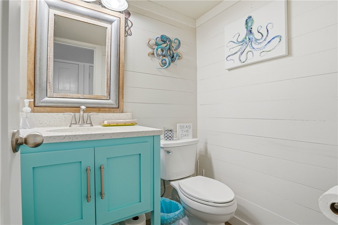 805 Mallery Street, Unit B St. Simons Island, GA 31522 - Photo 13 of 37