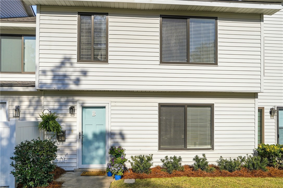 805 Mallery Street, Unit B St. Simons Island, GA 31522 - Photo 2 of 37