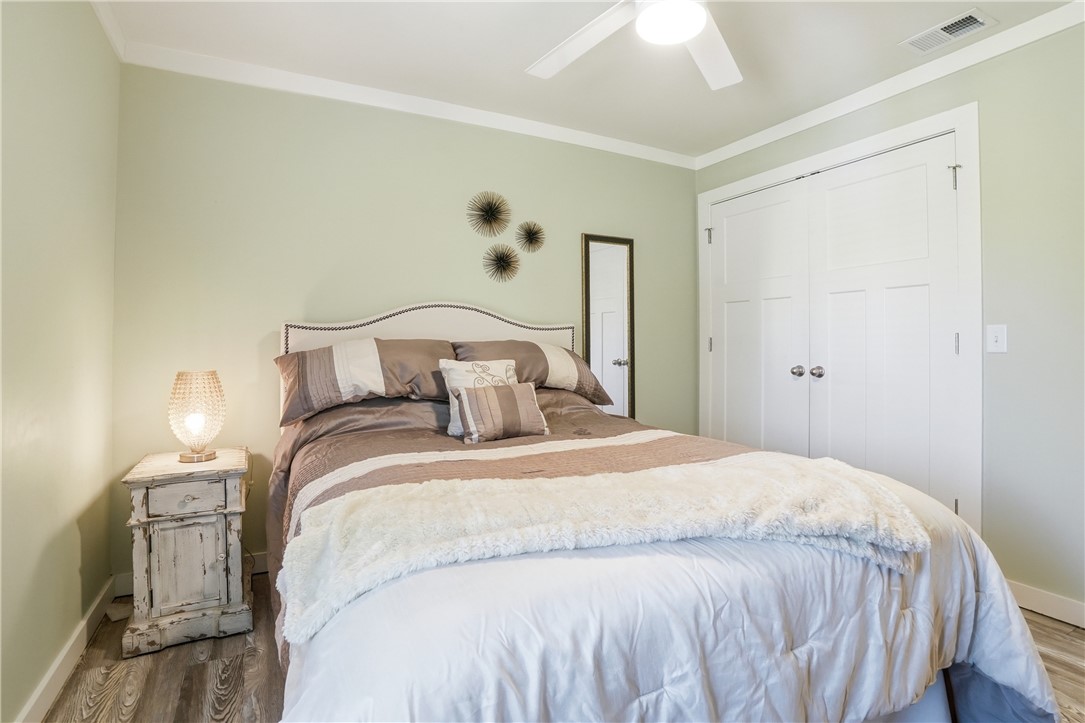 805 Mallery Street, Unit B St. Simons Island, GA 31522 - Photo 28 of 37