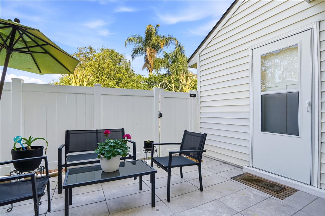 805 Mallery Street, Unit B St. Simons Island, GA 31522 - Photo 30 of 37 Private back patio