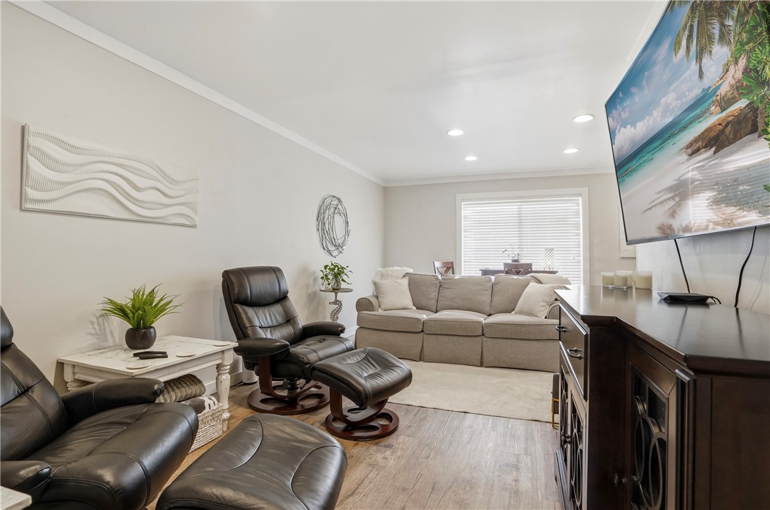 805 Mallery Street, Unit B St. Simons Island, GA 31522 - Photo 8 of 37