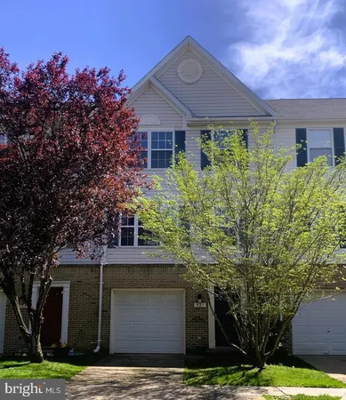 $2,400 | 537 Highland Towne Lane, Warrenton, VA 20186
