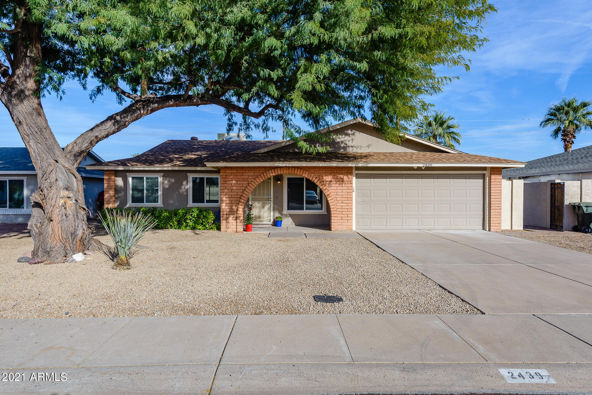 2439 South Evergreen Road Tempe, AZ 85282 - Photo 1 of 35 Evergreen-19
