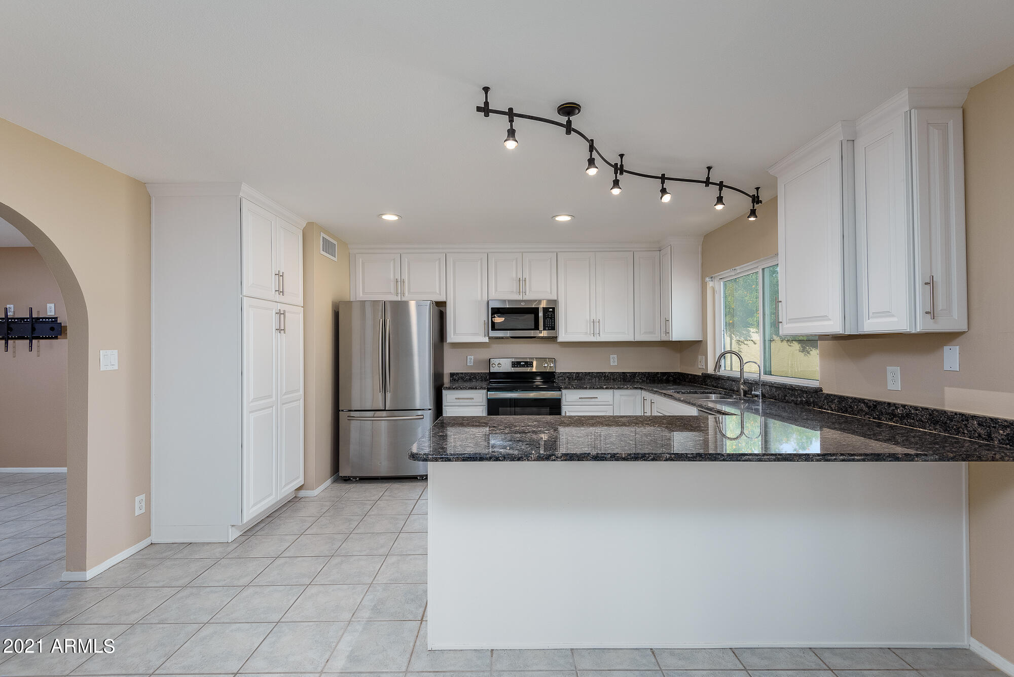 2439 South Evergreen Road Tempe, AZ 85282 - Photo 19 of 35 Evergreen-14
