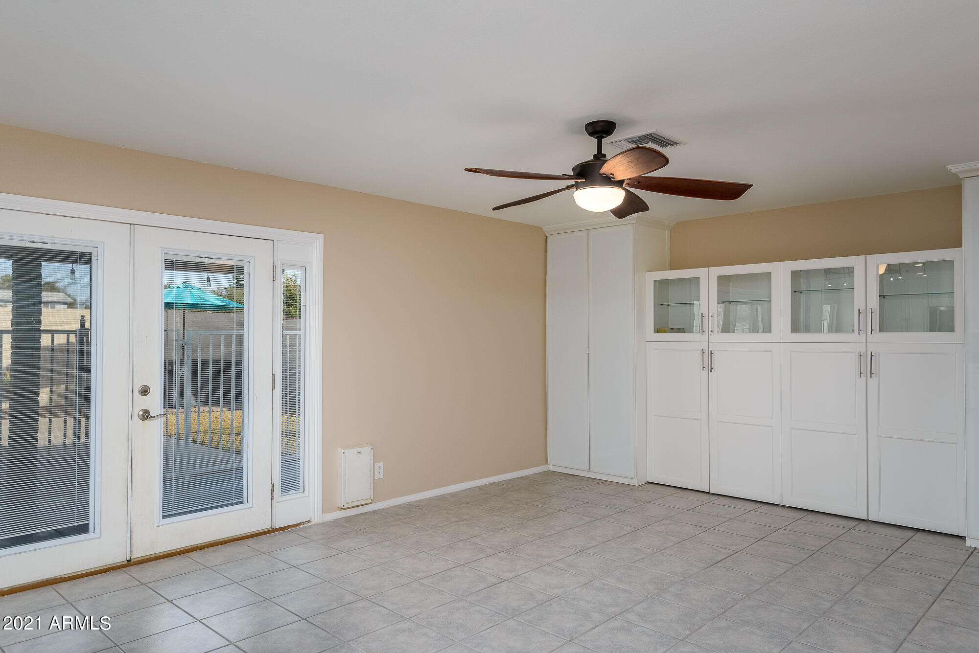 2439 South Evergreen Road Tempe, AZ 85282 - Photo 23 of 35 Evergreen-21