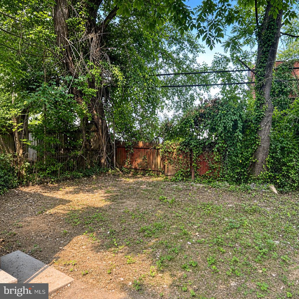 303 Vernon Road Philadelphia, PA 19119 - Photo 22 of 23 Rear yard waiting for your personal touch