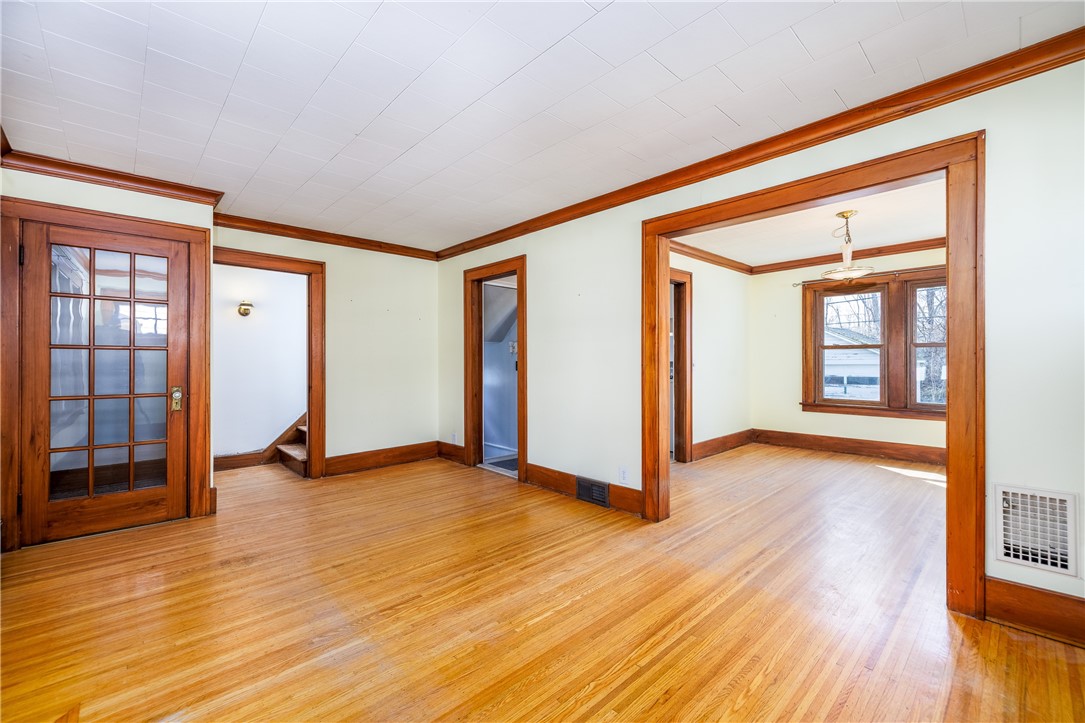 169 Westfield Street Rochester, NY 14619 - Photo 8 of 32