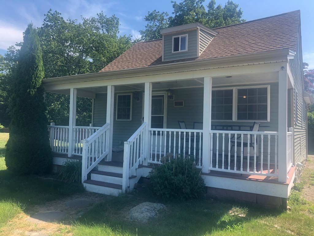 1114 Stafford Road Tiverton, RI 02878 - Photo 2 of 18 Gallery Image 2