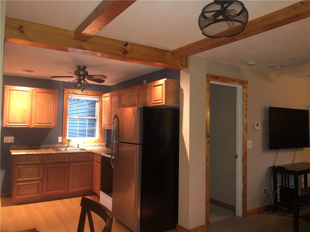 1114 Stafford Road Tiverton, RI 02878 - Photo 4 of 18 Gallery Image 4