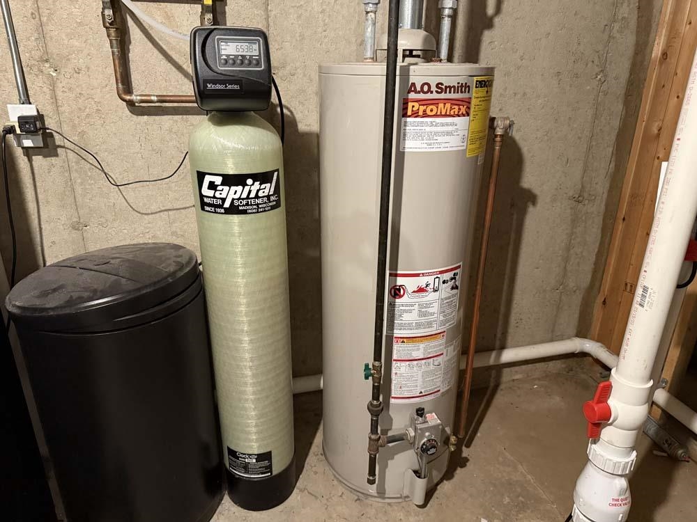 2179 Gainsboro Avenue Davis, IL 61019 - Photo 30 of 50 a view of water heater room