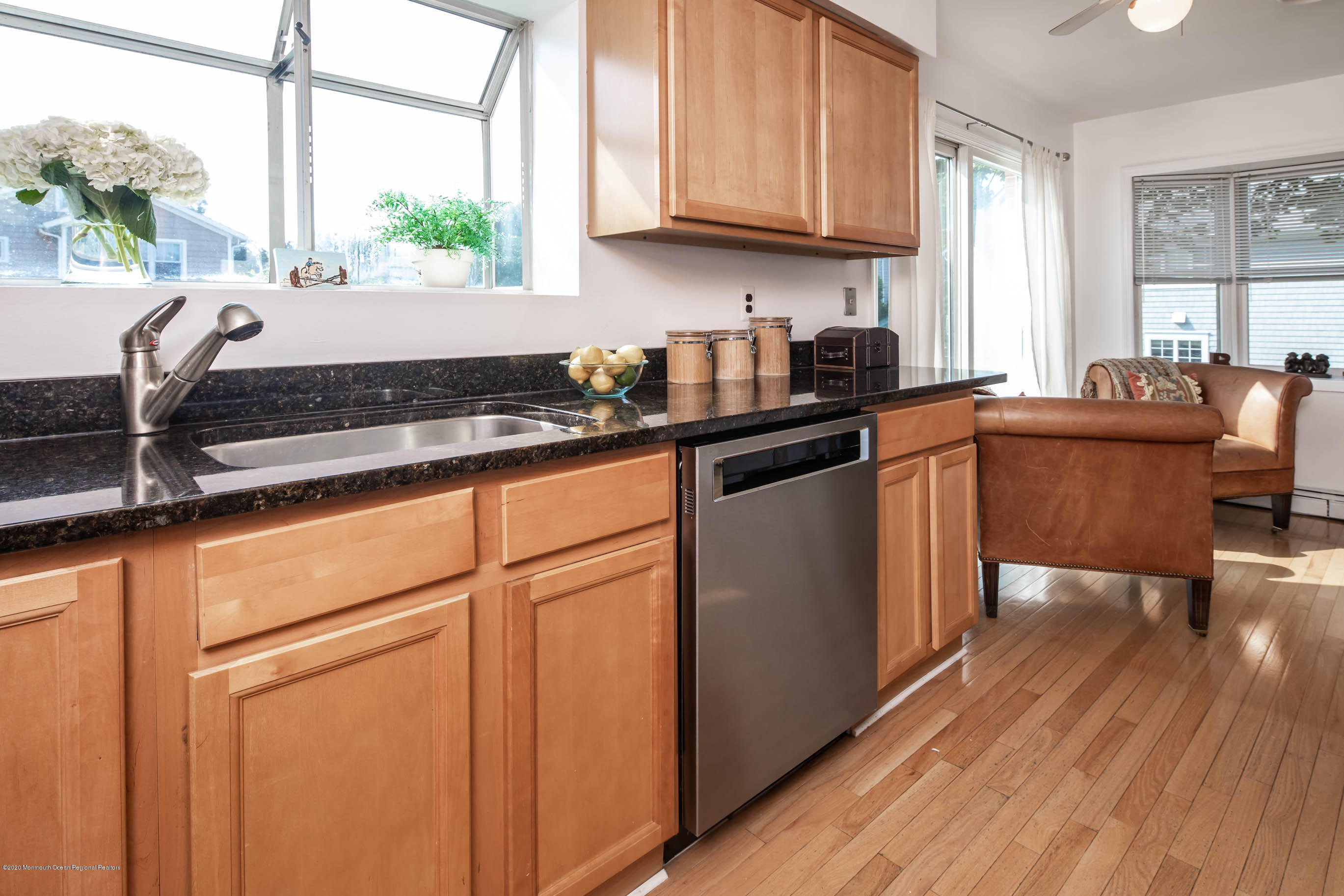 65 East River Road, Unit 26 Rumson, NJ 07760 - Photo 7 of 30 Bright and sunny
