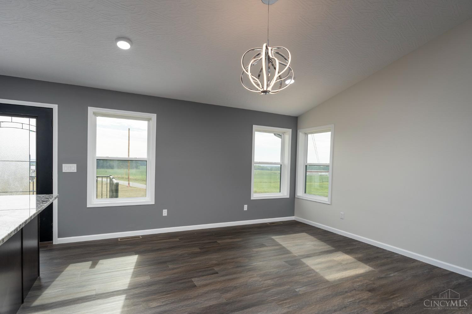 9309 Lovers Lane Road Leesburg, OH 45135 - Photo 8 of 36 Gallery Image 8