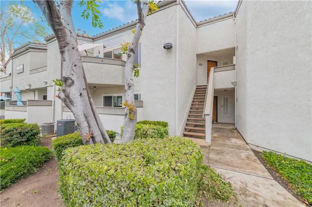 $455,000 | 7 Town And Country Road, Phillips Ranch, CA 91766