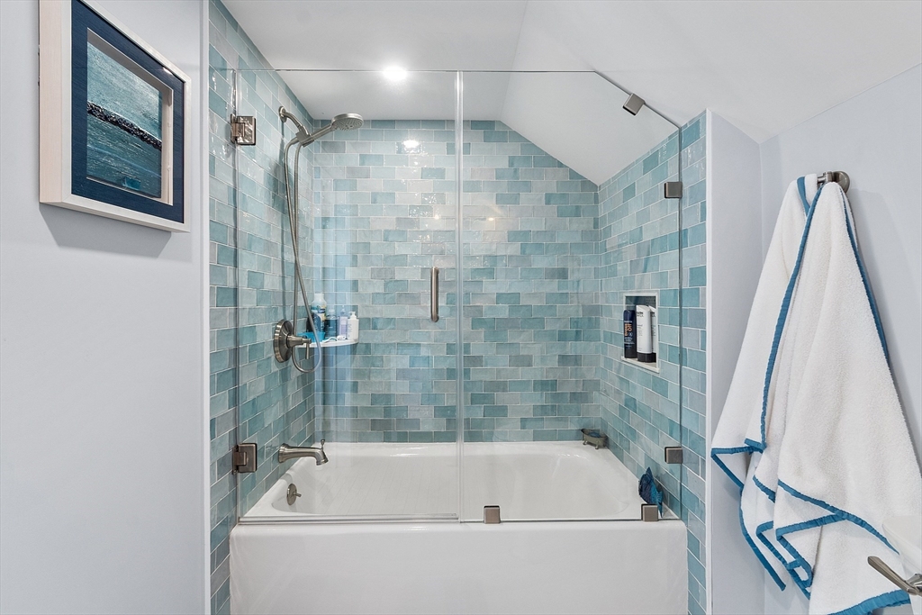 60 Rocky Neck Avenue, Unit 202 Gloucester, MA 01930 - Photo 11 of 29