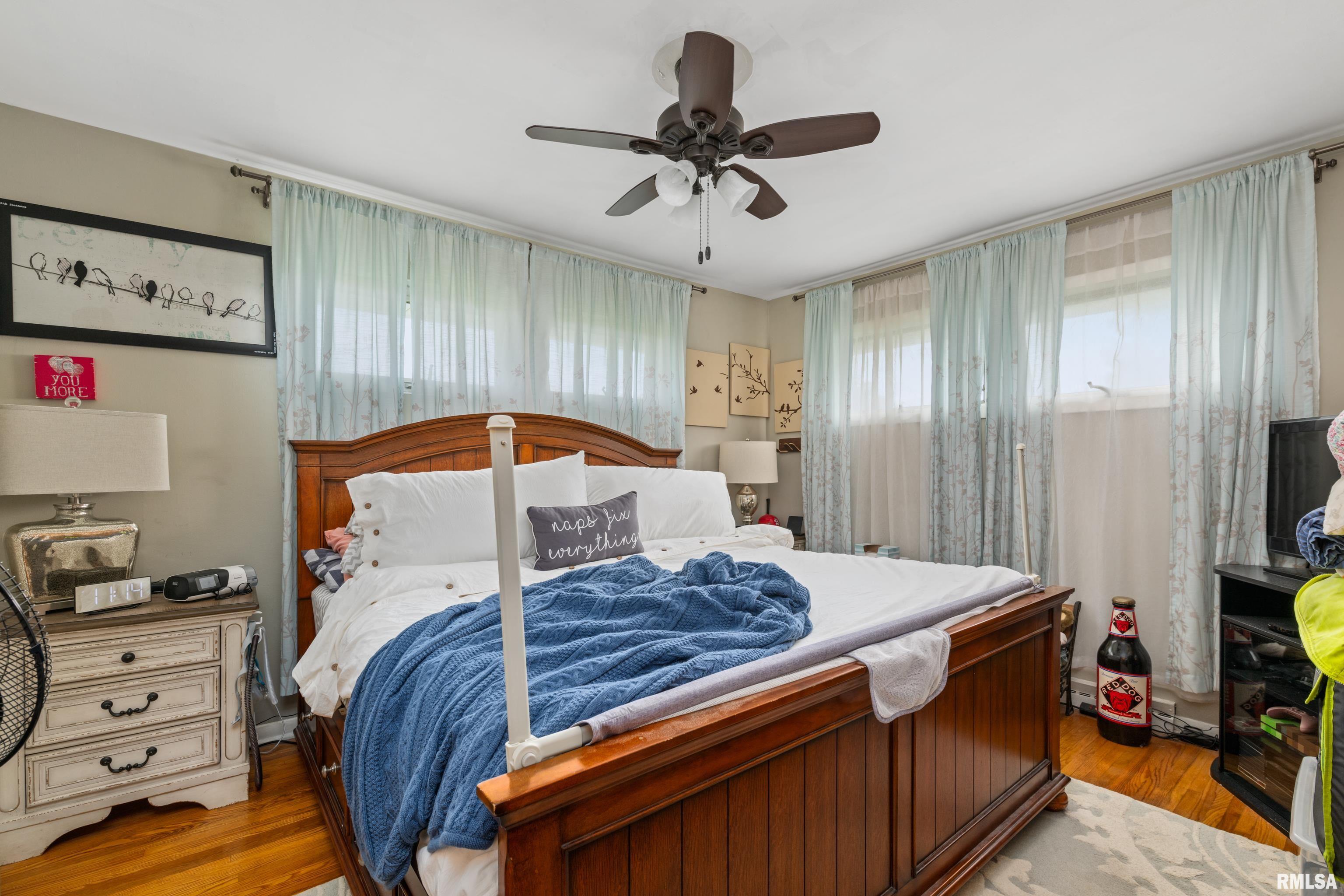 Pioneer Woodhull Illinois