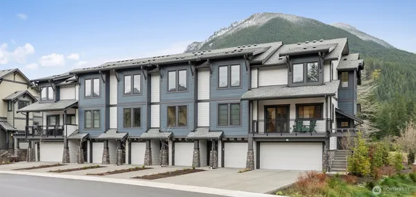 $1,039,900 | 2010 Southeast 12th Street, Unit 1206, North Bend, WA 98045