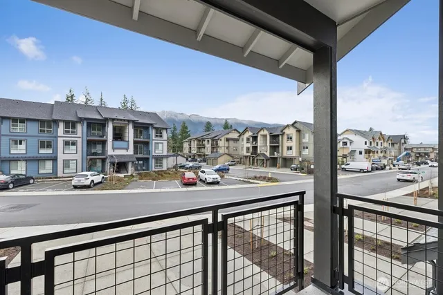 $1,039,900 | 2010 Southeast 12th Street, Unit 1206, North Bend, WA 98045
