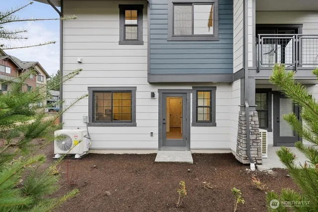 $1,039,900 | 2010 Southeast 12th Street, Unit 1206, North Bend, WA 98045