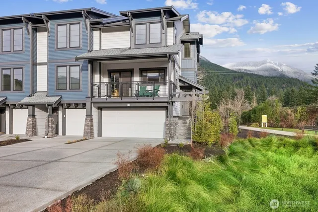 $1,039,900 | 2010 Southeast 12th Street, Unit 1206, North Bend, WA 98045