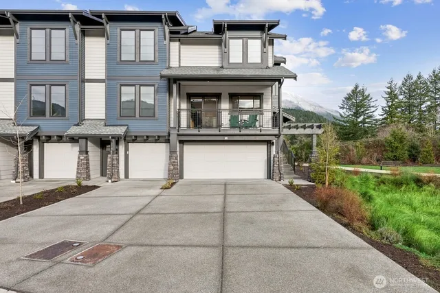 $1,039,900 | 2010 Southeast 12th Street, Unit 1206, North Bend, WA 98045