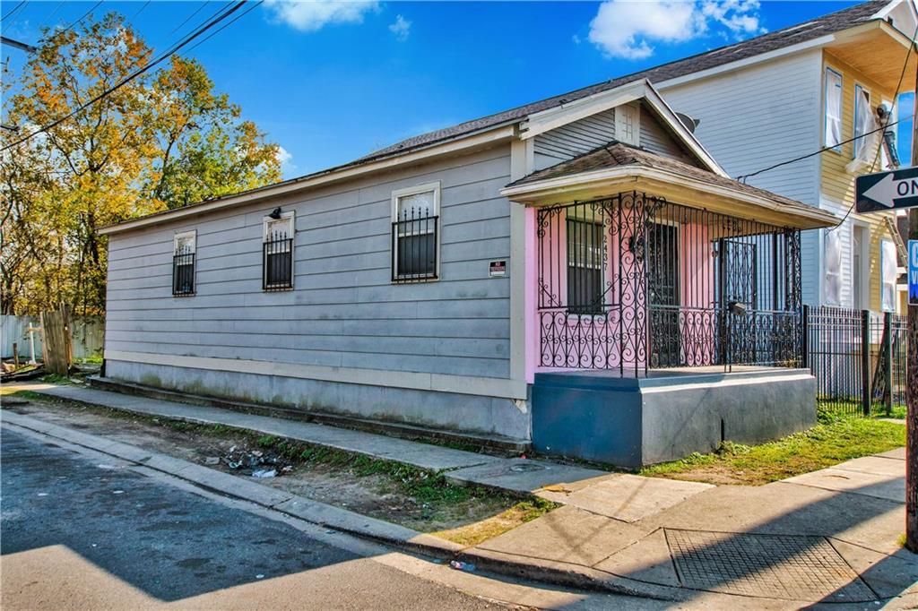2437 Allen Street New Orleans, LA 70119 - Photo 2 of 17