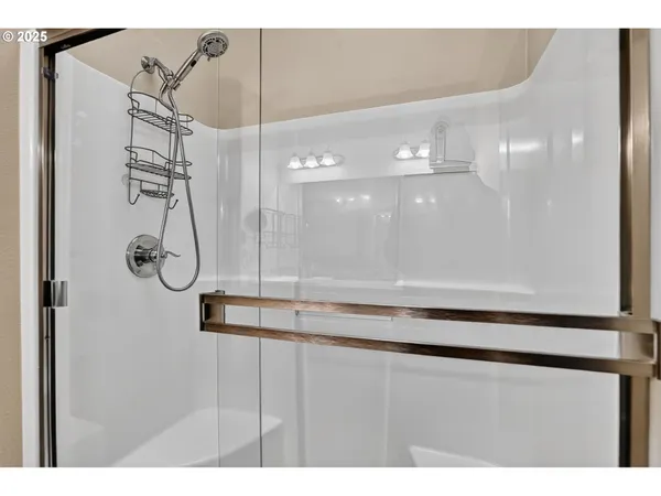 $1,390,000 | 18740 South Upper Highland Road, Beavercreek, OR 97004