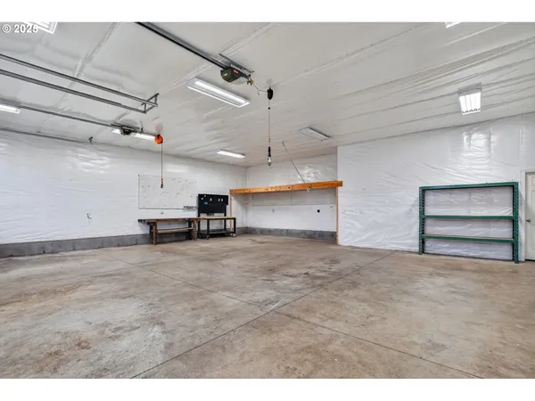 $1,390,000 | 18740 South Upper Highland Road, Beavercreek, OR 97004