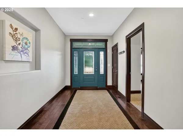 $1,390,000 | 18740 South Upper Highland Road, Beavercreek, OR 97004