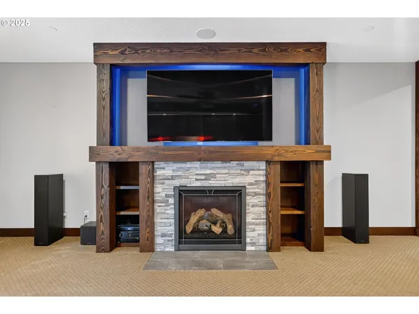 $1,390,000 | 18740 South Upper Highland Road, Beavercreek, OR 97004