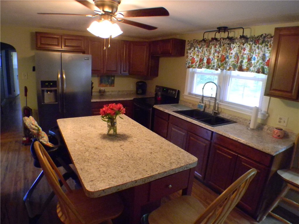 31 Litzen Road North Smithfield, RI 02896 - Photo 7 of 16 Gallery Image 7